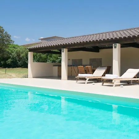 Bord De Avec Piscine Chauffee *