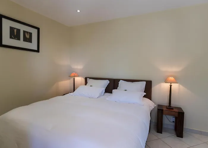 Bord De Avec Piscine Chauffee *