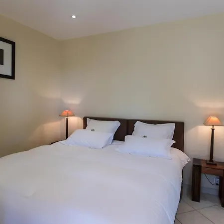 Bord De Avec Piscine Chauffee *