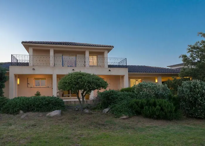 Villa Bord De Avec Piscine Chauffee Pianottoli-Caldarello (Corsica)